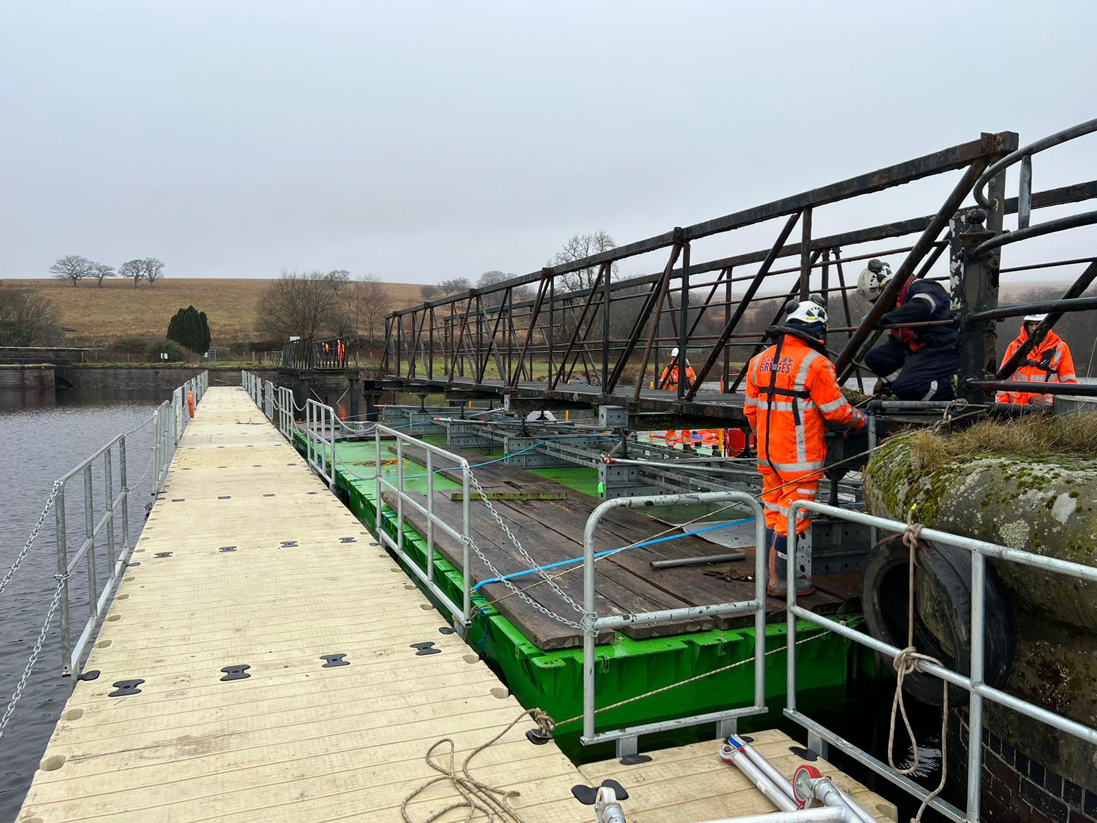 Commercial and construction pontoons